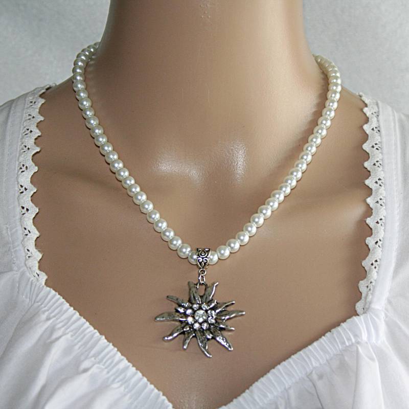 Perlenkette Mit Blumenanhänger , Glasperlenkette Weißen Perlen, Trachtenschmuck Halskette Damen Hochzeitskette Blumenmädchen von Edelweiss51Jewelry