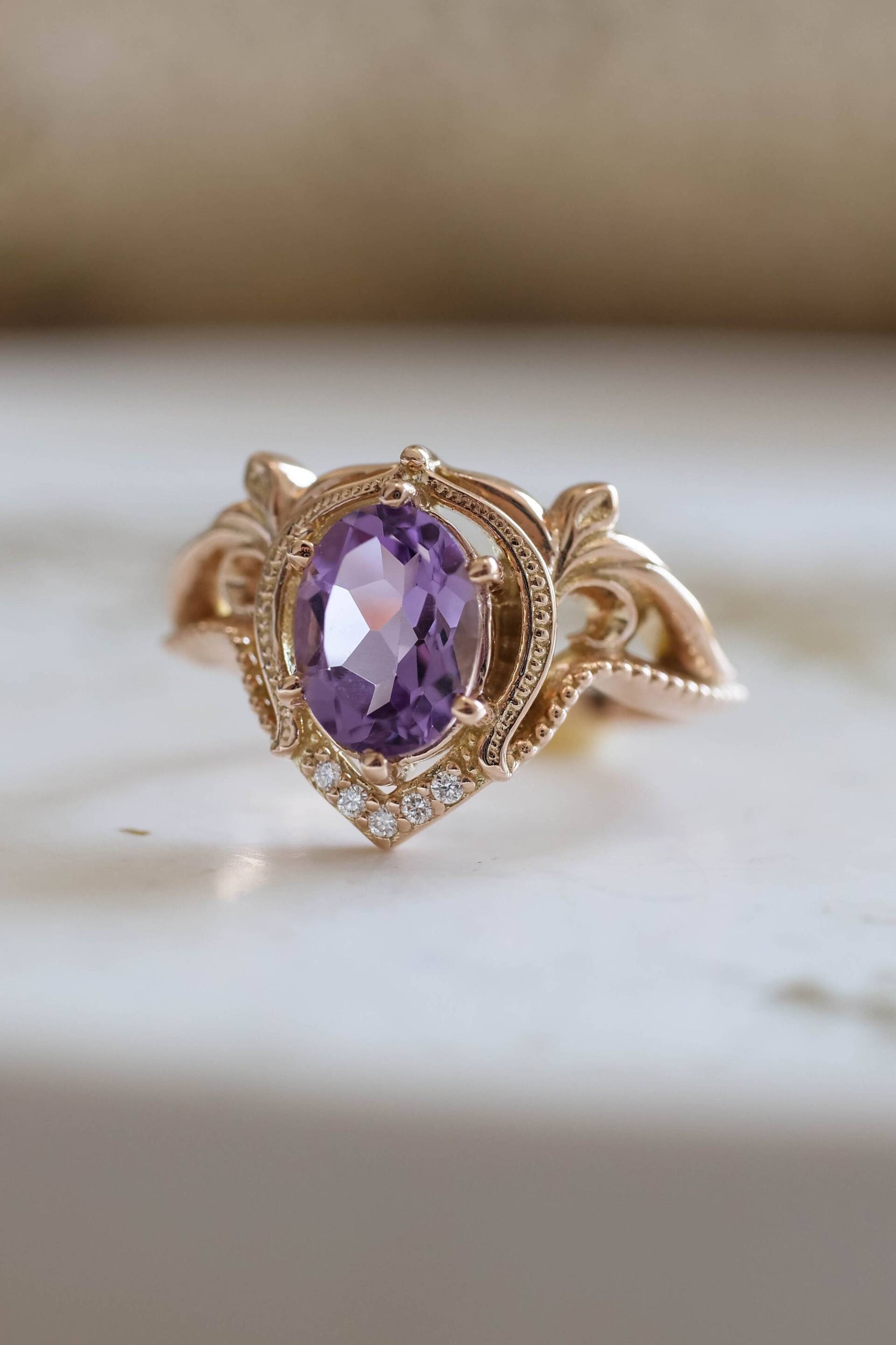 1.5 Ct Oval Amethyst Ring, Natur Inspiriert, Märchen, Purpur Verlobungsring Mit Diamanten, Verzierter Jugendstil Ring von EdenGardenJewelry