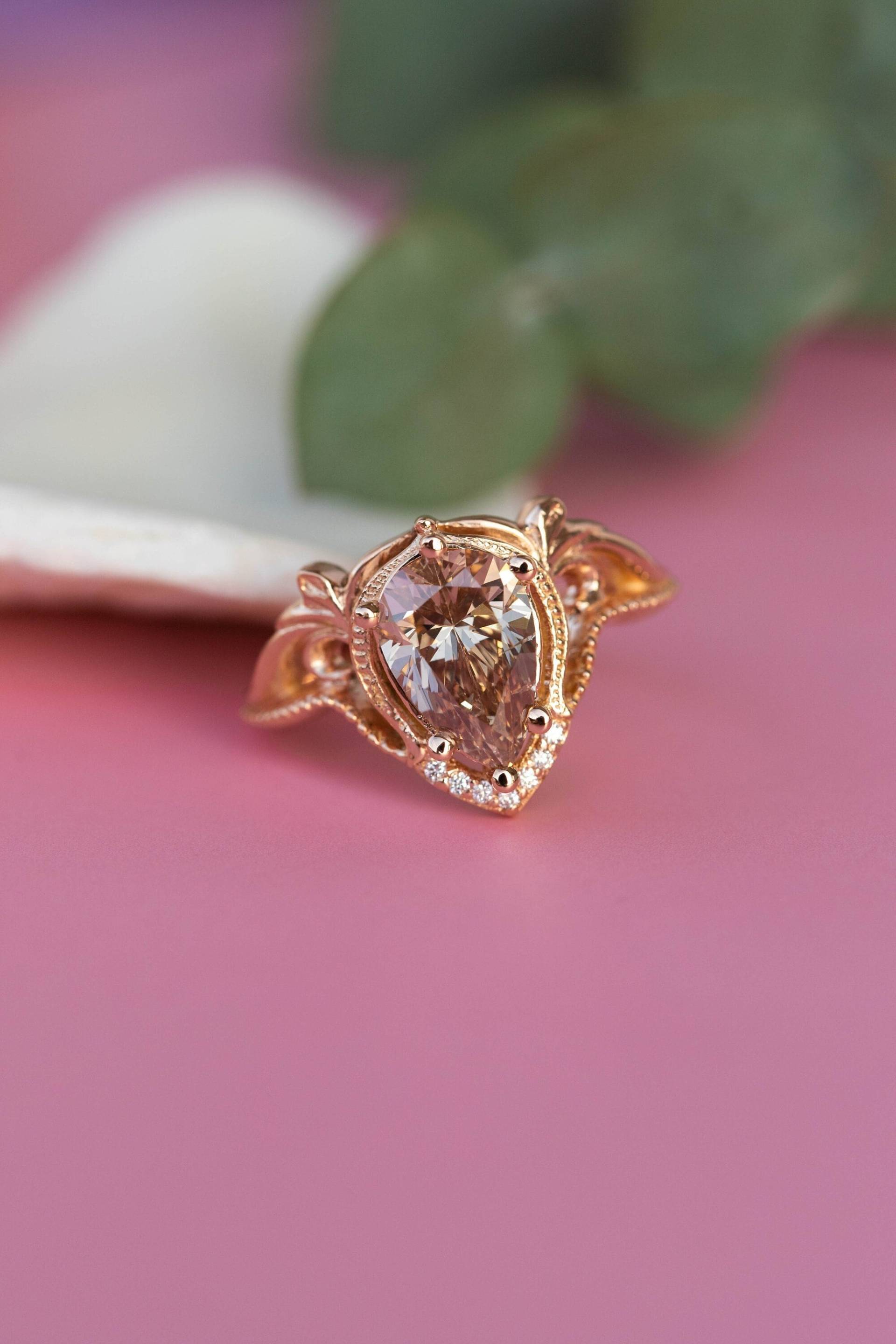 Champagner Diamant Verlobungsring, Verzierter Barock Rose Gold Ring Mit Akzent Diamanten, 14K Oder 18K Gold, Vintage Inspiriert von EdenGardenJewelry