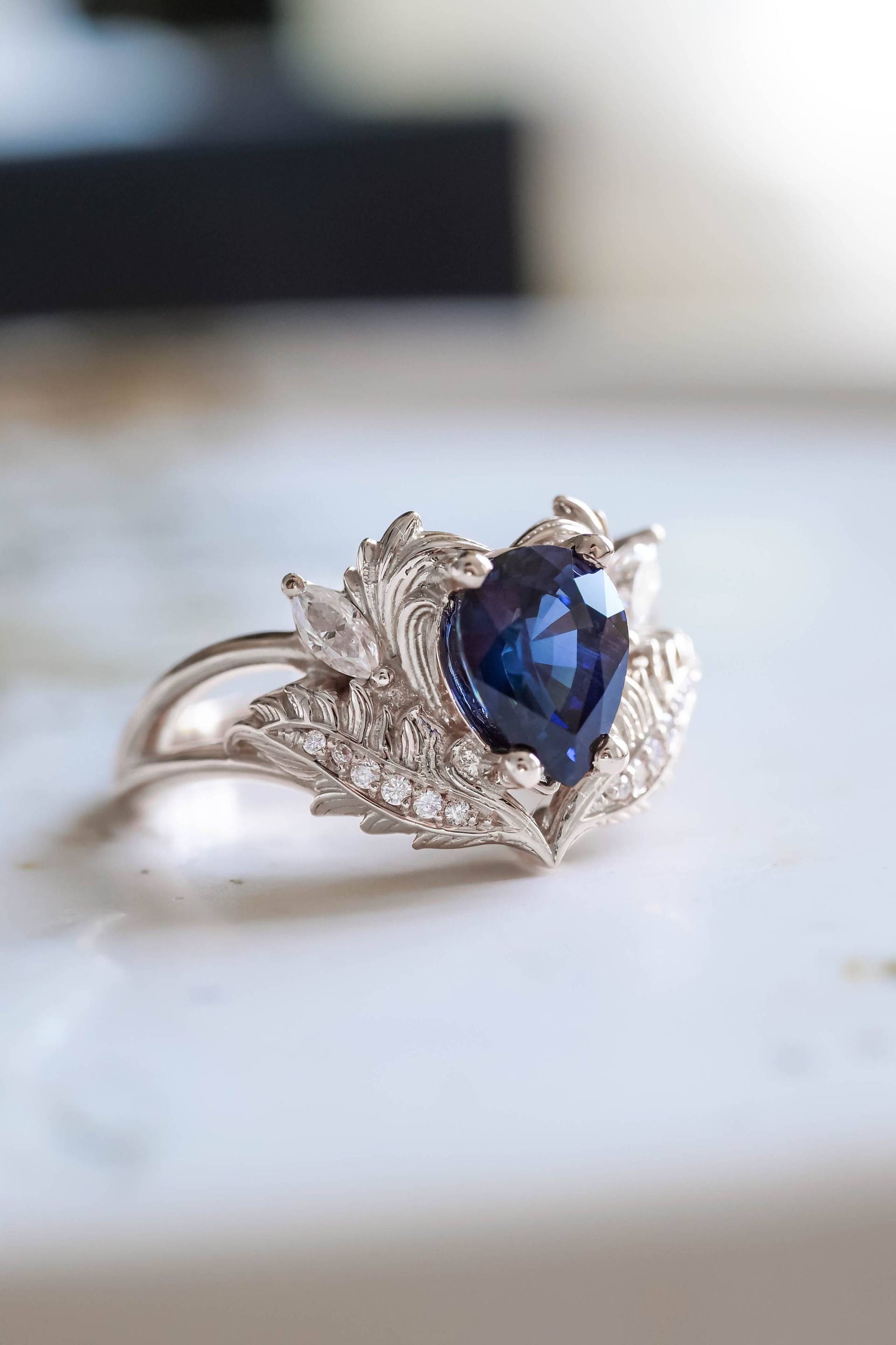 Königlicher Blauer Saphir Verlobungsring, 1, 4 Ct Echter Ring, Natur Inspirierter Diamantring, Und Diamant Goldring Für Sie von EdenGardenJewelry