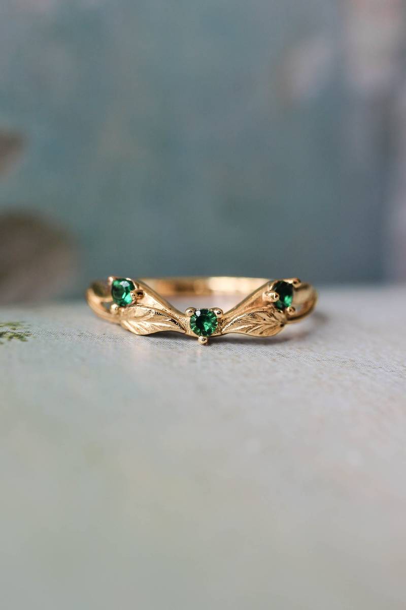 Lab Erstellt Smaragd Ring, Recyceltes Gold Ehering Natur Inspiriert Blätter Verlobungsring, Zweigring, Blattring, 14K, 18K von EdenGardenJewelry