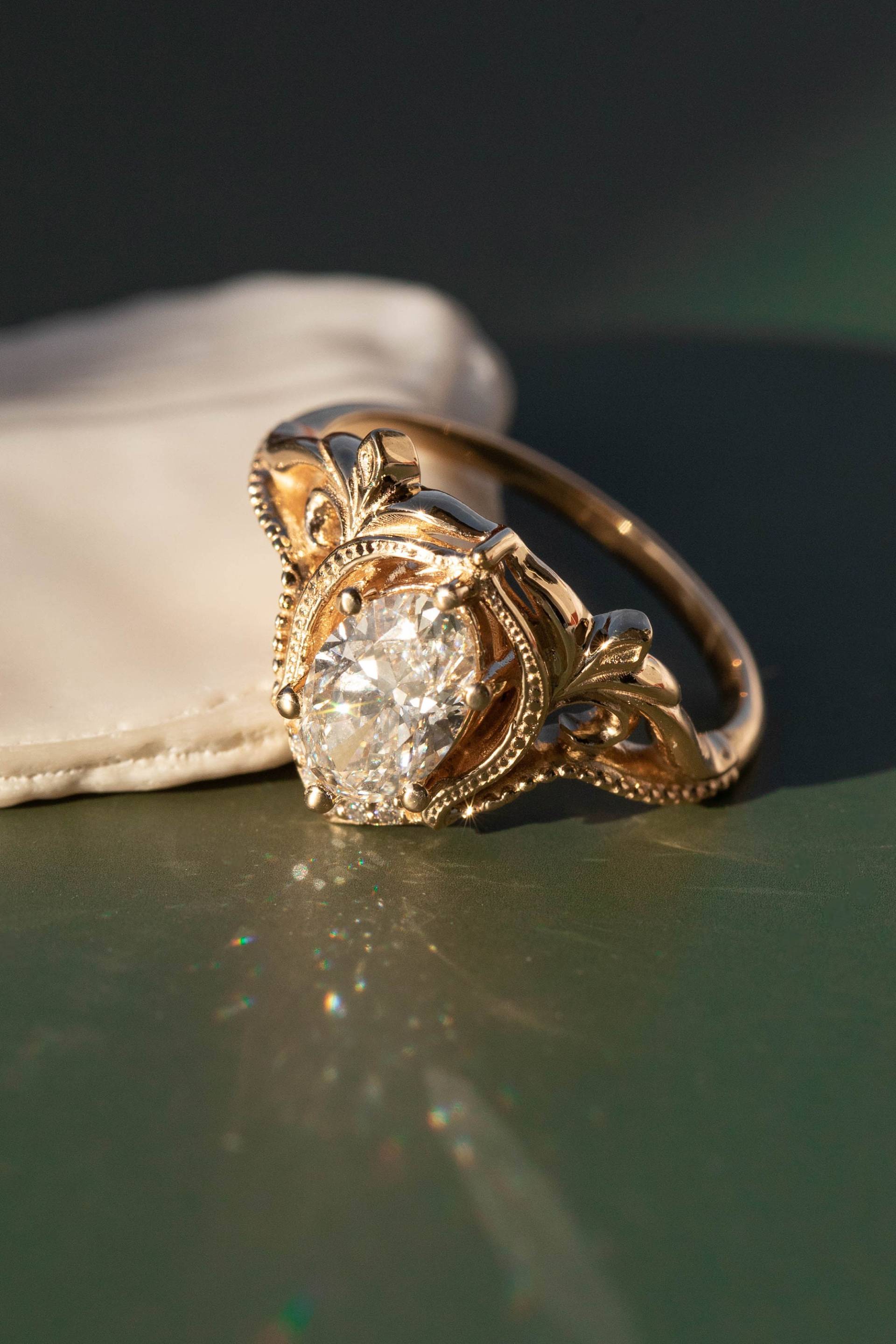 Oval Geschliffener Diamant Verlobungsring, Igi Zertifizierter Labor Ring in 14K Oder 18K Gold, Verzierte Blätterringe, Jugendstil Schnörkelring Oval Geschliffener Diamant Verlobungsring, Igi Zertifizierter Labor Ring in 14K Oder 18K Gold, Verzierte Blätterringe, Jugendstil Schnörkelring von EdenGardenJewelry