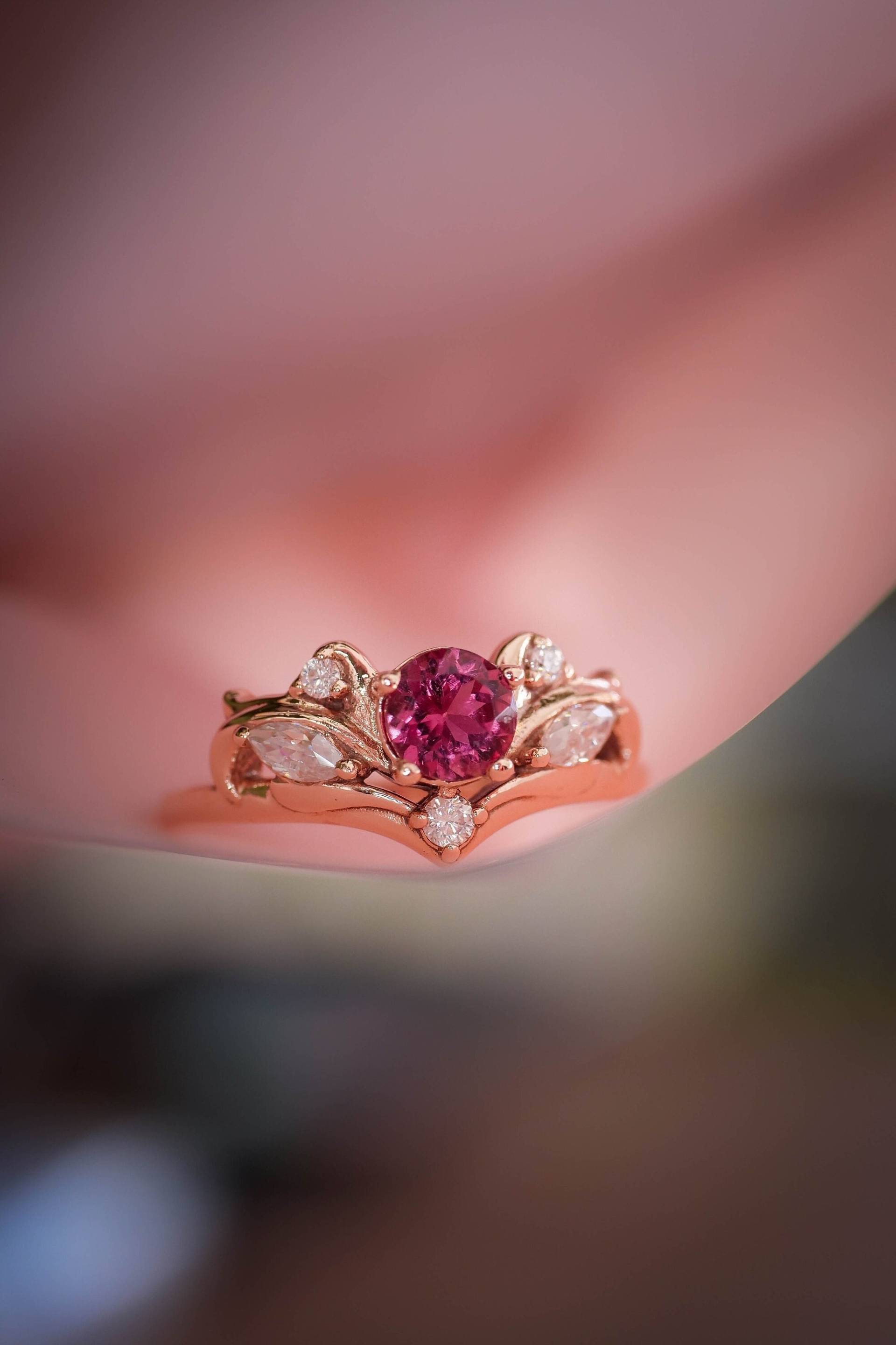 Pink Turmalin Verlobungsring, Natur Inspirierter Ring, Rose Gold Fantasy Einzigartiger Ring Für Frau, 14K 18K von EdenGardenJewelry