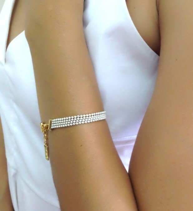 Zarte Armband, Weißes Hochzeitsschmuck, Geschichtet Zierliche Brautjungfer Geschenk, Hochzeit Geschenk Zarte Armband, Weißes Hochzeitsschmuck, Geschichtet Zierliche Brautjungfer Geschenk, Hochzeit Geschenk von EdenJewelries