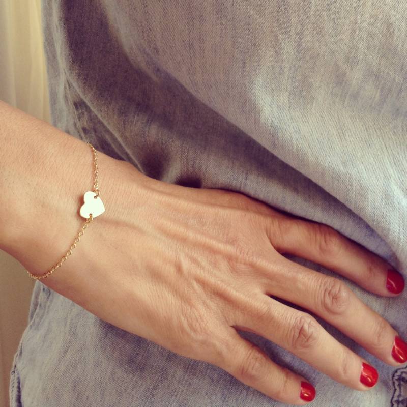 Zierliche Herz Armband, Gold Blumenmädchen Geschichtet, Freundschaftsarmband, Jubiläumsgeschenk Zierliche Herz Armband, Gold Blumenmädchen Geschichtet, Freundschaftsarmband, Jubiläumsgeschenk von EdenJewelries