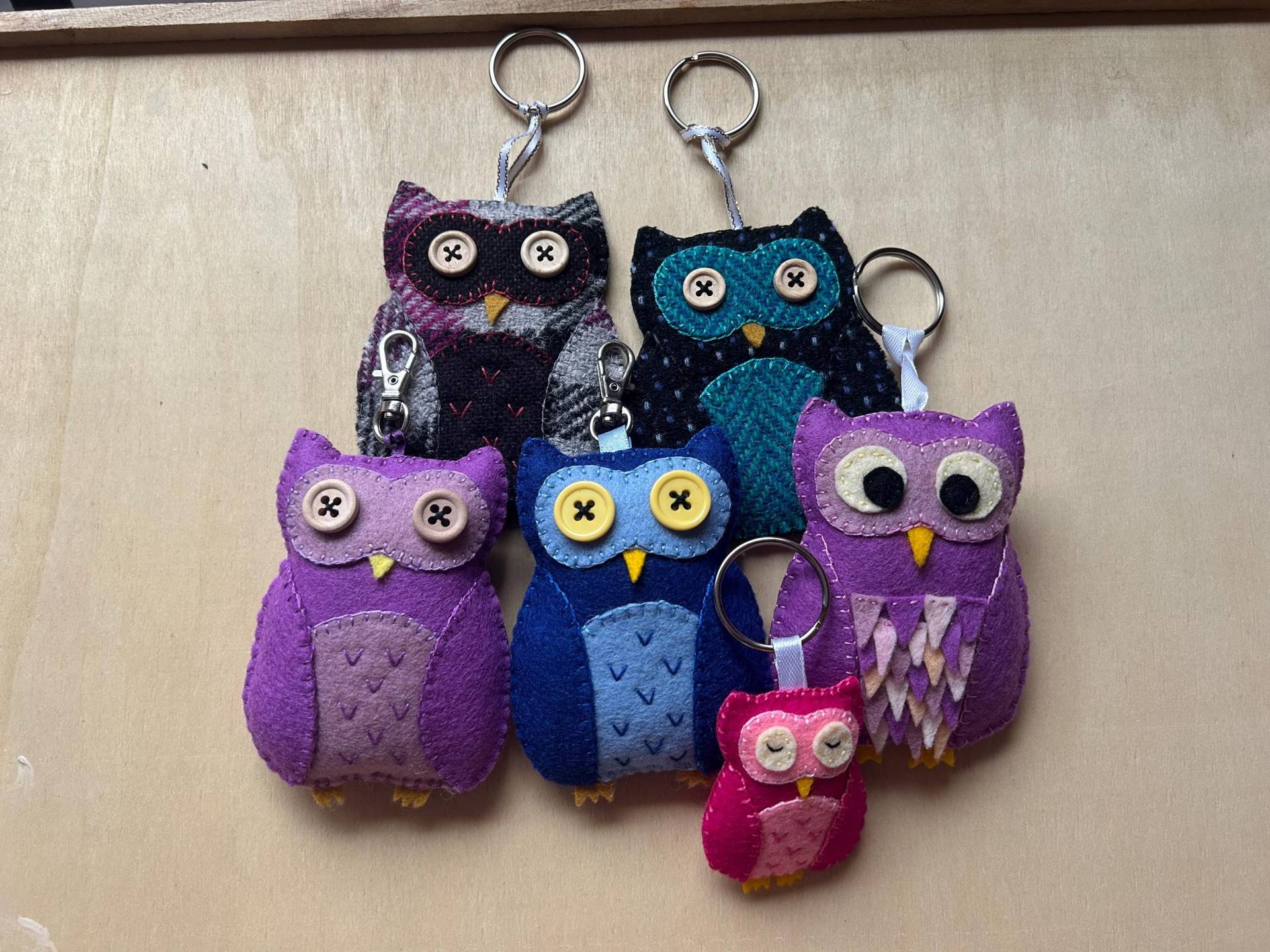 Handgefertigte Eule Als Schlüsselanhänger/Taschenanhänger. Danke Lehrer Geschenk Handgefertigte Eule Als Schlüsselanhänger/Taschenanhänger. Danke Lehrer Geschenk von EdenWillowDesigns
