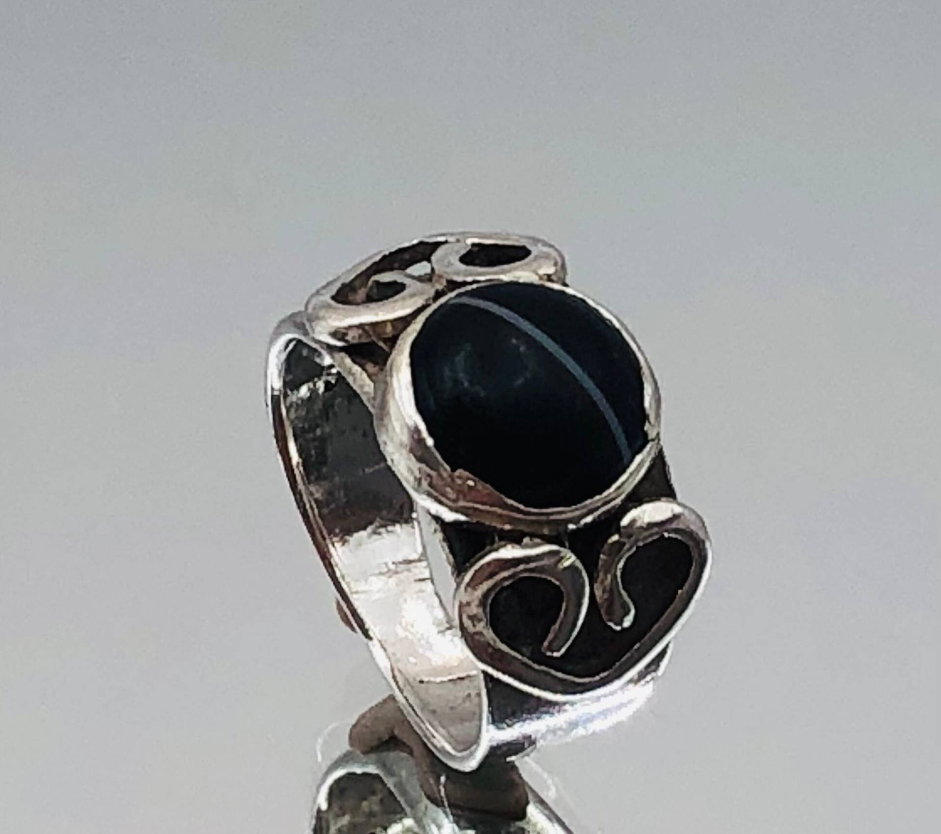 sterling Silber Vintage Ring Mit Schwarzem Achat Spirale J.5 Us Größe 5 Eu 49 von Edenagorajewellery