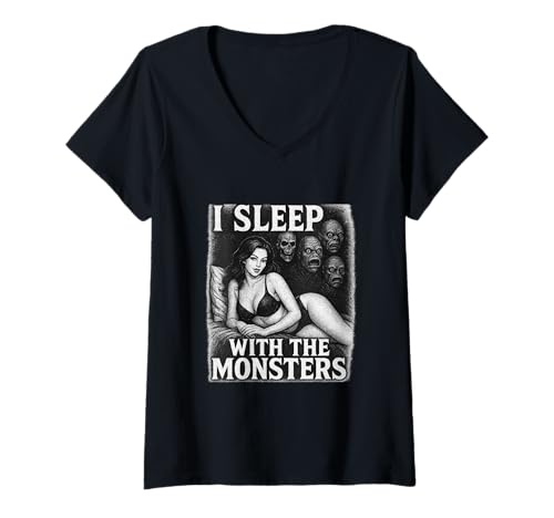 Damen Ich schlafe mit den Monstern Horror Lovers T-Shirt mit V-Ausschnitt von Edgar Allan Poets