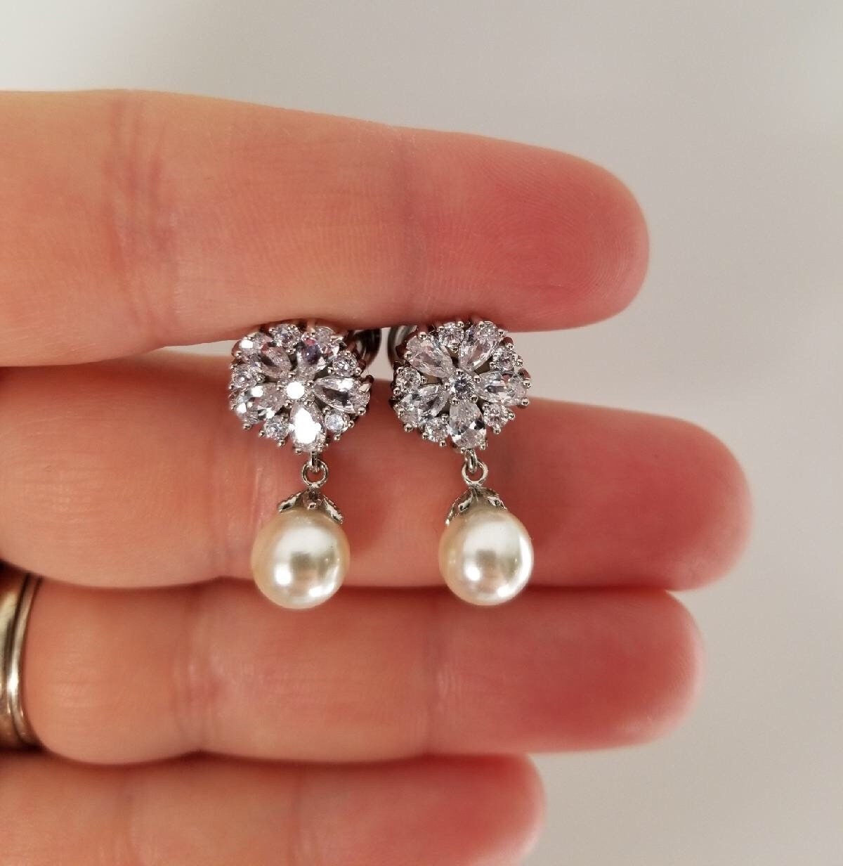 Hochzeit Diamant Und Perle Plugs 8G-0G von EdgySister