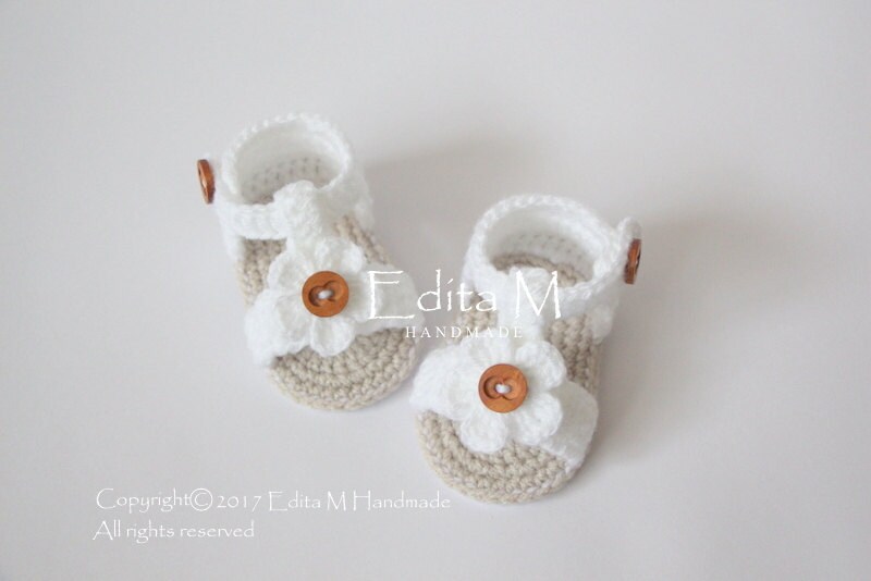 Gehäkelte Babysandalen, Gladiator Sandalen, 0-3, 3-6, 6-9 Monate, Baby Booties, Sommerschuhe, Hausschuhe, Blumen Baby-Dusche-Geschenk von EditaMHANDMADE