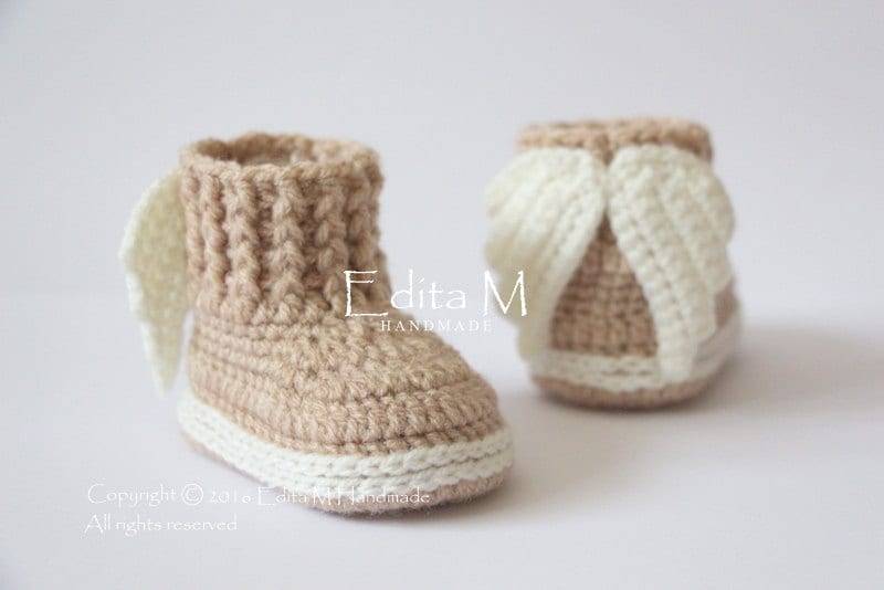 Gehäkelte Babyschühchen, Unisex Babyschuhe, Stiefelchen, Baby Booties, Engelsflügel, 0-3, 3-6, 6-9 Monate, Foto Requisite, Babyparty Geschenkidee von EditaMHANDMADE