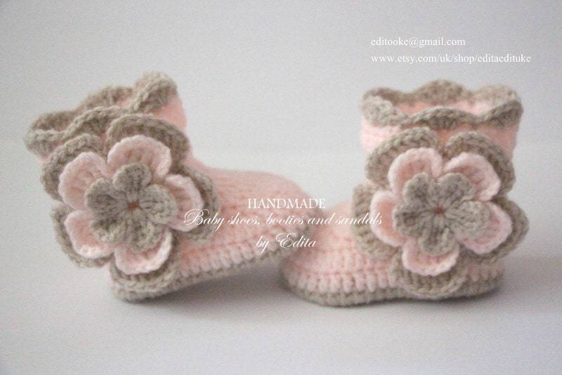 Gehäkelte Babystiefel, Gestrickte Babyschuhe, Babystiefel Für Mädchen, 0-3, 3-6, 6-9 Monate, Geschenk Baby, Neue Eltern, Babyparty, Ankündigung Gehäkelte Babystiefel, Gestrickte Babyschuhe, Babystiefel Für Mädchen, 0-3, 3-6, 6-9 Monate, Geschenk Baby, Neue Eltern, Babyparty, Ankündigung von EditaMHANDMADE