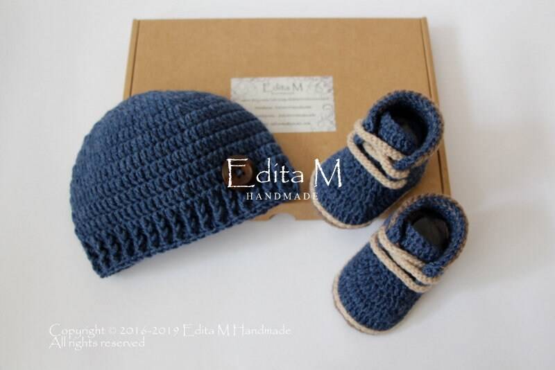 Gehäkeltes Baby Set, Unisex Babyschühchen, Babyschuhe Für Jungen, Arbeitsstiefel, Babymütze, 0-3, 3-6 Monate, Babyparty von EditaMHANDMADE