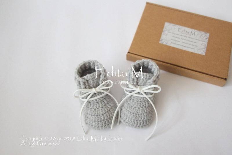 Unisex Baby-Booties, Gehäkelte Babyschuhe, Baby-Turnschuhe, 0-3, 3-6, 6-9 Monate, Geschenk Für Baby, Zart Grau, Ankündigung, Neue Mutter von EditaMHANDMADE