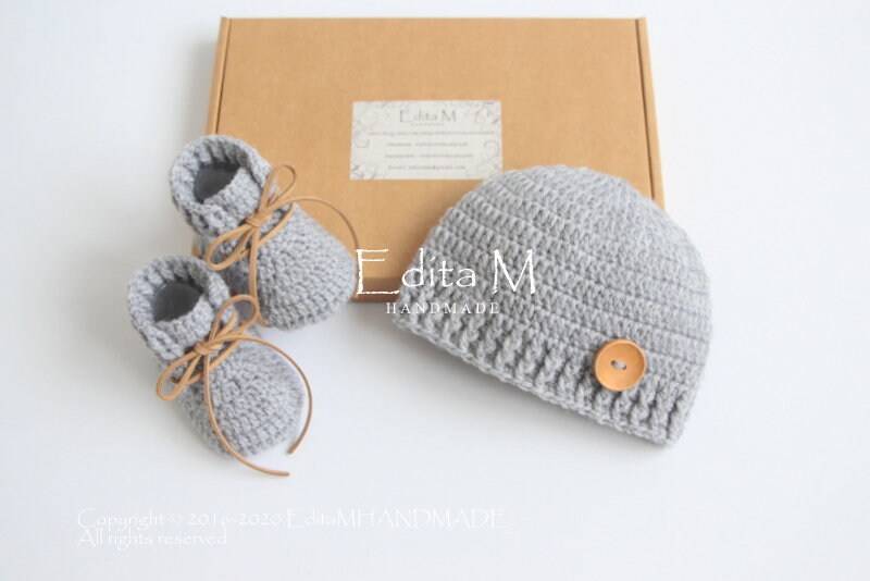 Unisex Häkelset, Babyschühchen, Babyschuhe, Strickstiefel, Babymütze, 0-3, 3-6 Monate, Babyparty, Weihnachtsgeschenk, Neutral von EditaMHANDMADE