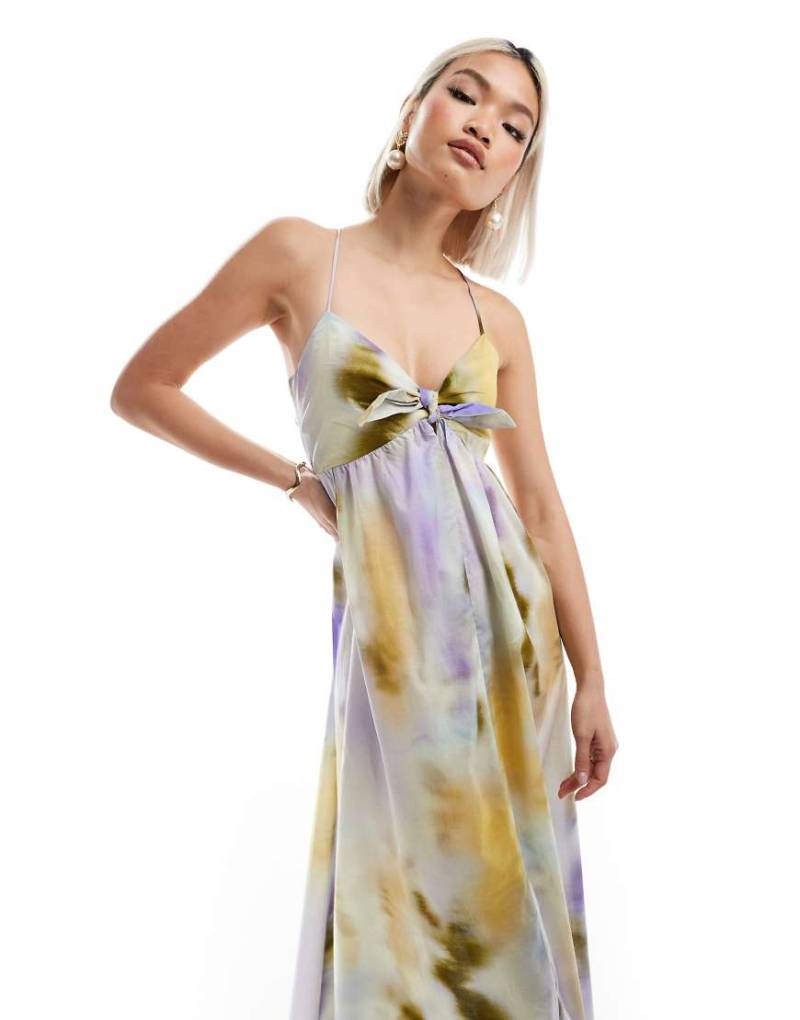 Edited - Gestuftes Baumwoll-Kleid in Lila mit Midaxi-Rock von Edited