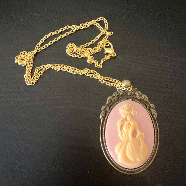 Camee-Aktion von Editesmoi