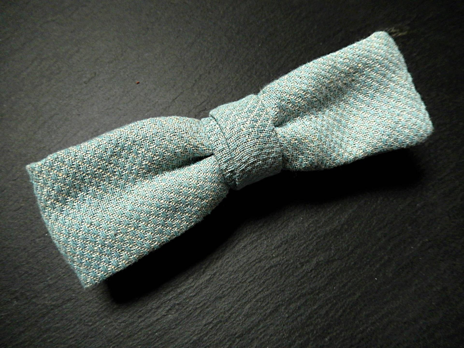 Blasse Mint Und Creme Vorgebundene Fliege Im Rautenmuster Blasse Mint Und Creme Vorgebundene Fliege Im Rautenmuster von EdithBowTie