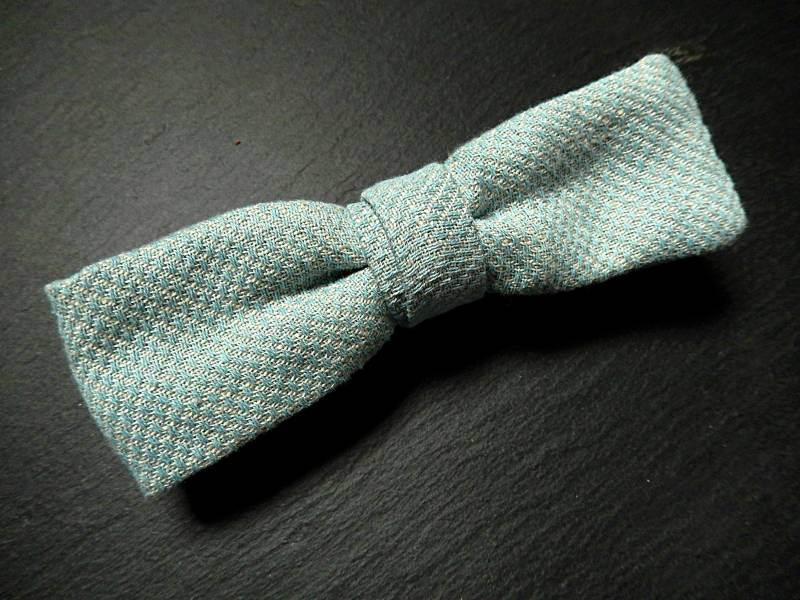 Blasse Mint Und Creme Vorgebundene Fliege Im Rautenmuster Blasse Mint Und Creme Vorgebundene Fliege Im Rautenmuster von EdithBowTie