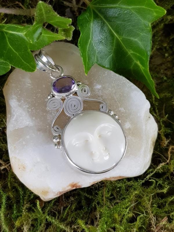 Kettenanhänger 925Er Silber - Friedvoller Krieger Mit Amethyst von EdlesGeschmeideWelt