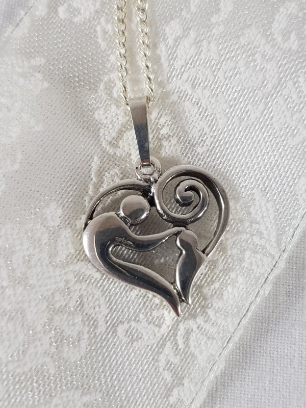 Kettenanhänger 925Er Silber Mit Herz Kettenanhänger 925Er Silber Mit Herz von EdlesGeschmeideWelt