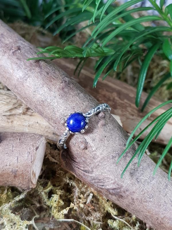 Verzierter Ring 925Er Silber Mit Lapislazuli Verzierter Ring 925Er Silber Mit Lapislazuli von EdlesGeschmeideWelt