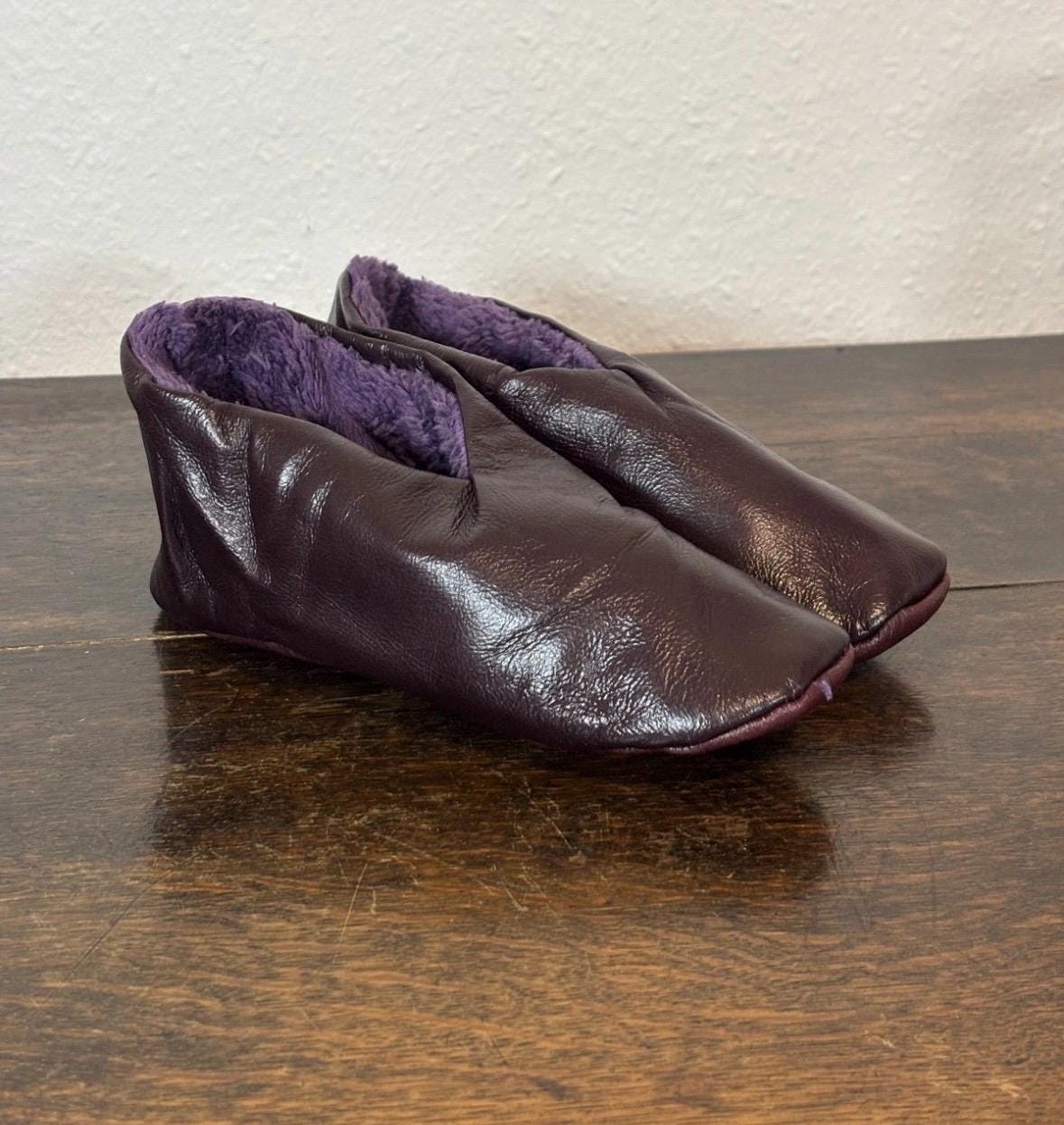 Echte Leder, Wildleder Hausschuhe Mit Lammfell, %100 Naturleder Winter Schuhe, Handgefertigt 35, 36, 37, 39, 40 Große, Leder Hüttenschuhe, Pantoffeln von EdsHandwerk