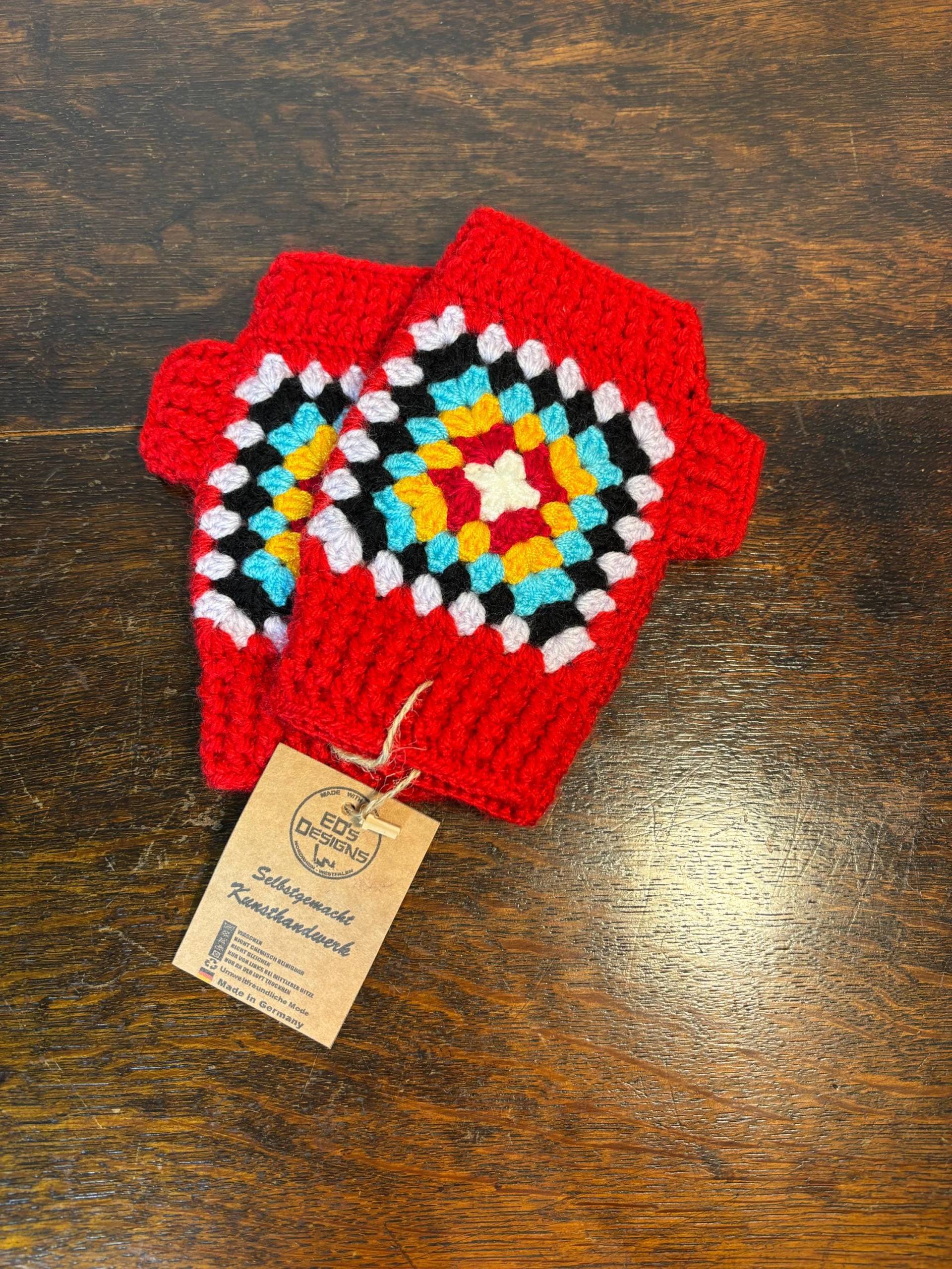 Handgefertigte Häkeln Winterhandschuhe, Handgemacht Fingerlose Handschuhe, Handmade Crochet Oma Quadrat Granny Square Häkeln Handstulpen von EdsHandwerk