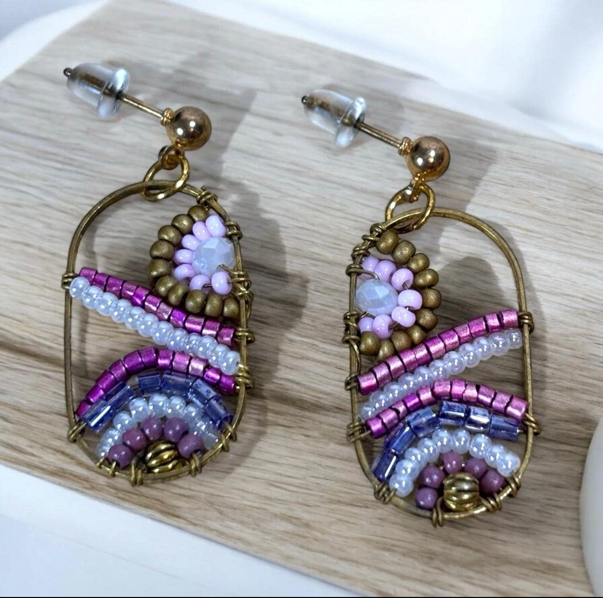 Handgemacht Boho Perlen Ohrring, Handverdrahteter Messing Ohrringe, Glasperlen Blumen, Bohemian Schmuck, Ethno Creolen, Boho Schmuck, Handarbeit von EdsHandwerk