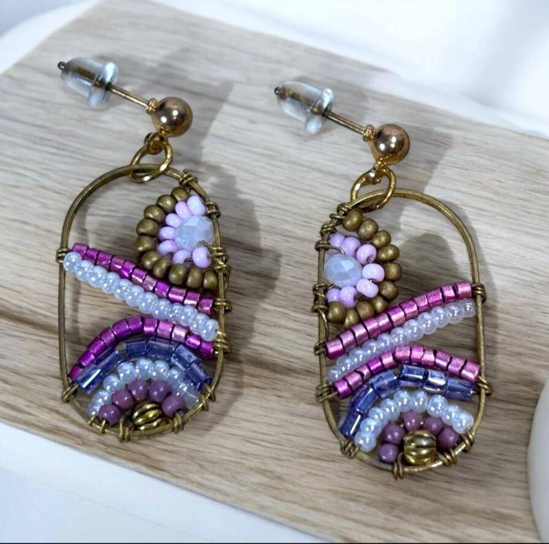 Handgemacht Boho Perlen Ohrring, Handverdrahteter Messing Ohrringe, Glasperlen Blumen, Bohemian Schmuck, Ethno Creolen, Boho Schmuck, Handarbeit von EdsHandwerk