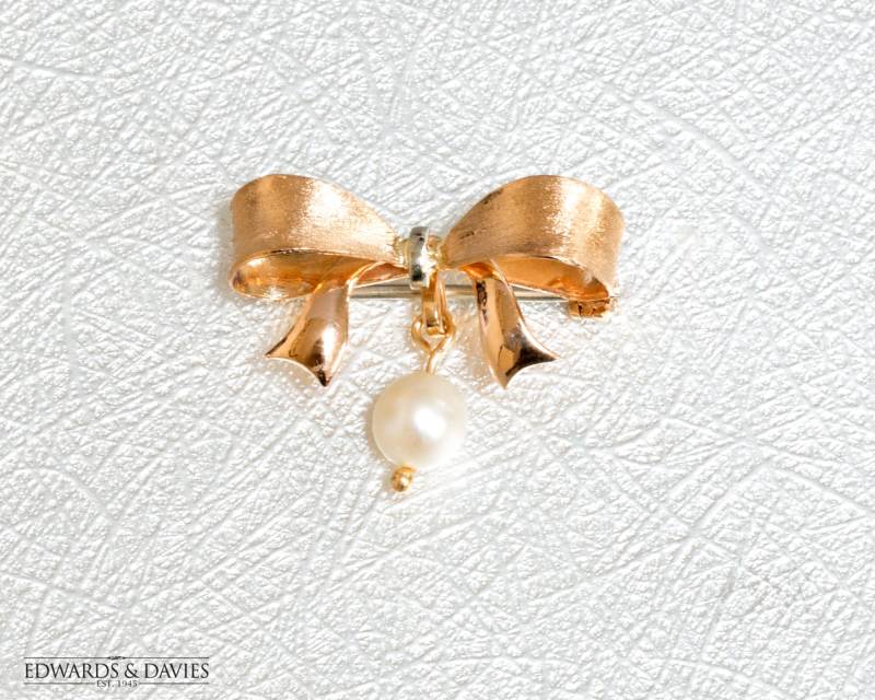 Perlenschleife Gold Pin Brosche | 18 Karat Schleife Antiker Schmuck Antike Antik Roségoldene von EdwardsandDavies