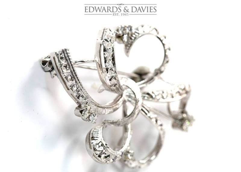 Weiße Gold Und Diamant Pin Brosche | Weißgold Reversnadel Gravierte Brosche| Antiker Schmuck Antike Antiken von EdwardsandDavies