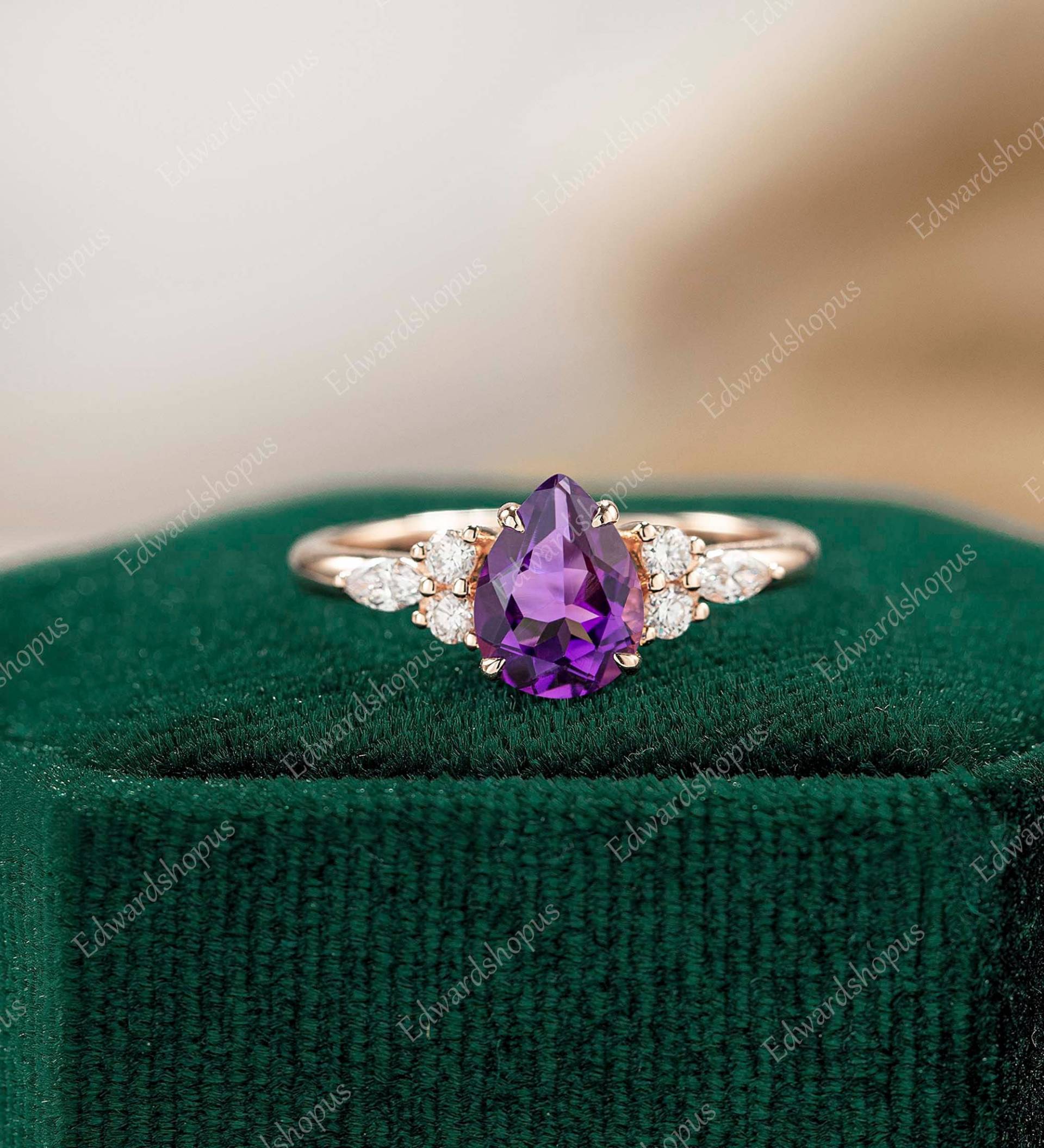 Amethyst Verlobungsring Vintage Unikat Pear Shaped Moissanit Jahrestag Geschenk Art Deco Diamant Gold Ring von Edwardshopus