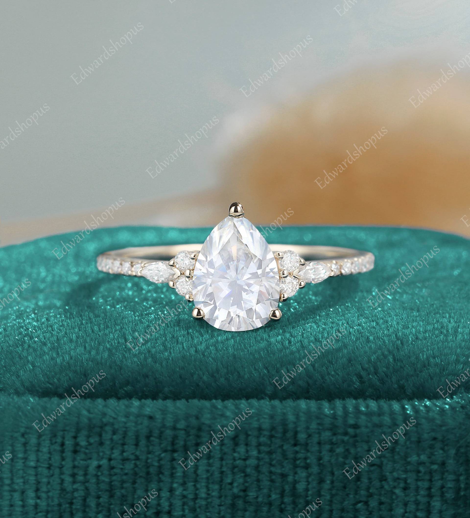 Birnenförmiger Moissanit Verlobungsring Unikat Vintage Marquise Cut Rosegold Ring Zierliche Diamant Geschenk Für Sie von Edwardshopus