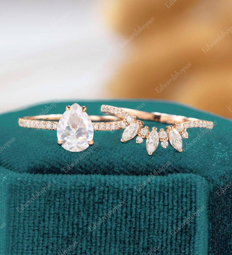Moissanit Verlobungsring Set Vintage Birnenförmiger Ring Roségold Frauen Art Deco Marquiseschliff Diamant Braut Hochzeit Unikat Geschenk Für Sie von Edwardshopus