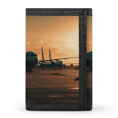 Eekstdbn Dreifach gefaltete Geldbörse mit Flugzeug auf dem Asphalt, Kartenetuis und Geldbeutel, dünne, stilvolle Mini-Münztasche mit Reißverschluss, Münzfach, Kredit für Damen und Herren von Eekstdbn
