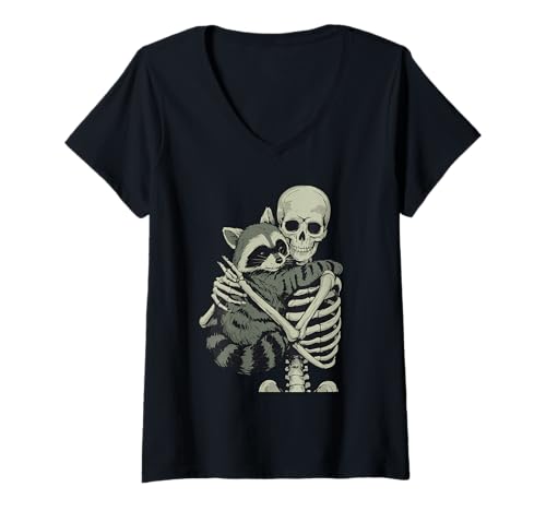 Damen Waschbär umarmt Skelett Halloween T-Shirt mit V-Ausschnitt Damen Waschbär umarmt Skelett Halloween T-Shirt mit V-Ausschnitt von Eerie Raccoons