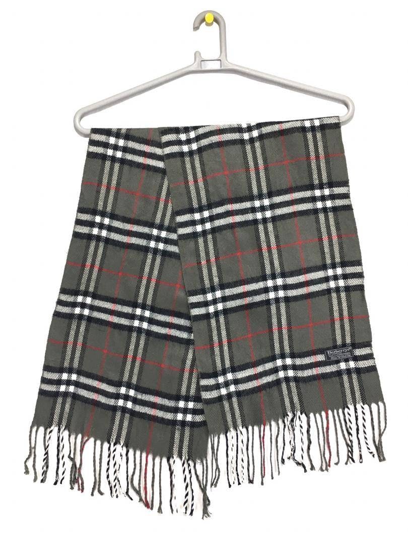 Vintage Burberrys Of London Made in England Schal Für Erwachsene von EffaStore