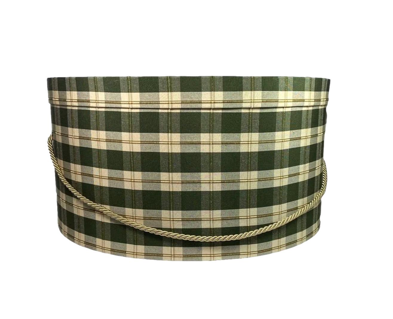 18 "x9" Herren Hutschachtel in Grün Und Hellbraun Karostoff 18 "x9" Herren Hutschachtel in Grün Und Hellbraun Karostoff von EffieLoraineHatBoxes