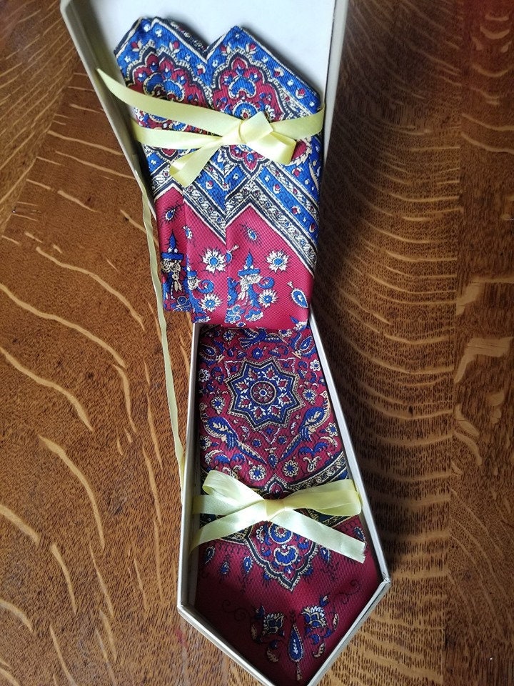 Fab Anfang Der 50Er Jahre Tie/Taschenquadrat. Nib To Boot von EffsStyleEmporium