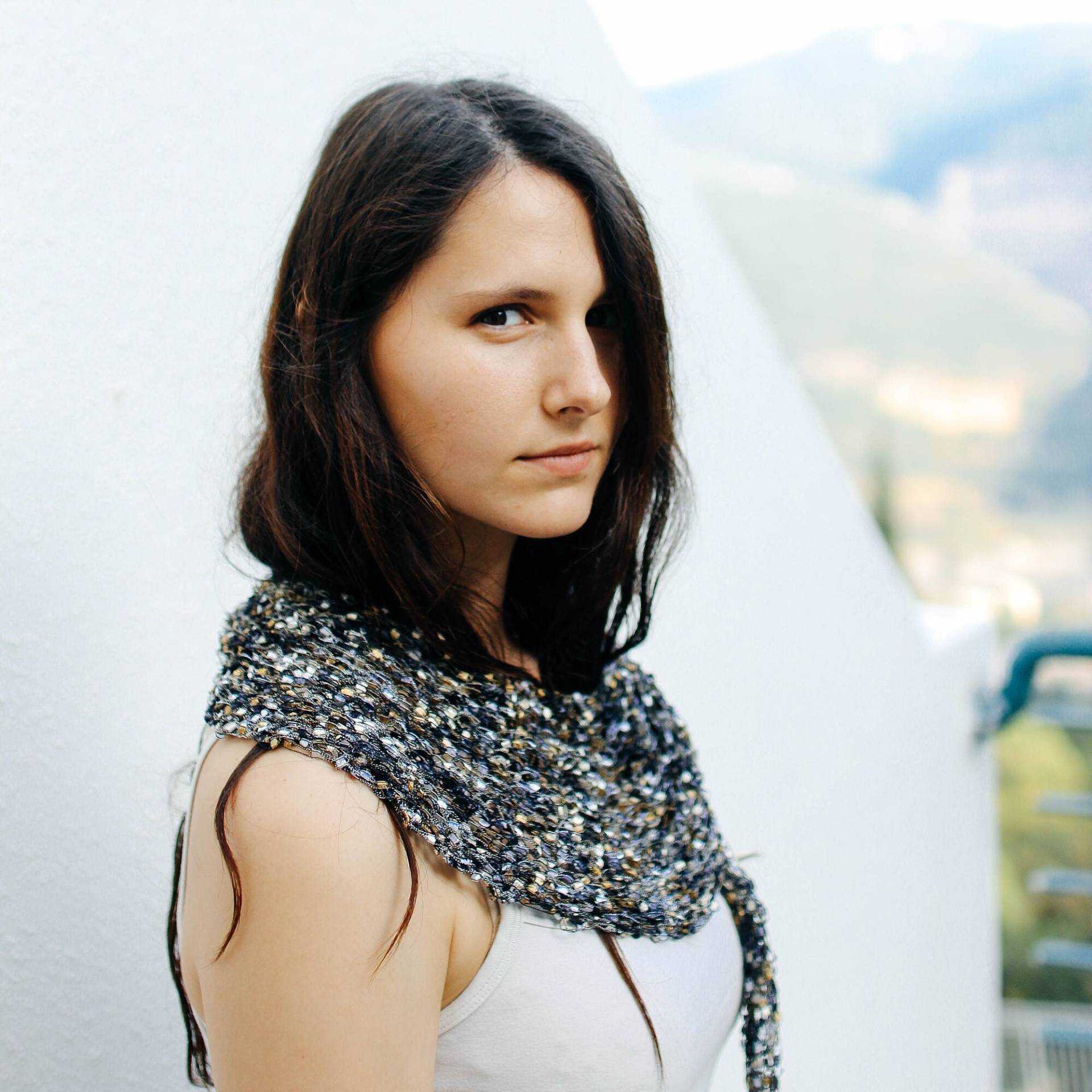 Handgestrickter Schwarz & Gold Abend-Schal Eleganter Leiter Garn Schal von EfratKnit