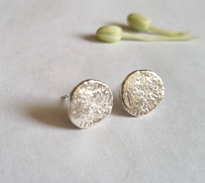 Disc Ohrringe, Münze Ohrstecker, Silber Einfache Ohrstecker von EfratMakovJewelry