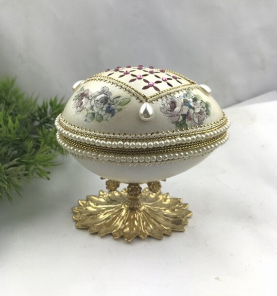 1 Stück -Handgemachte Verzierte Gänseei Eleganzschmuckkästchen.weiß | 23-04 von EggcellentCraftStore