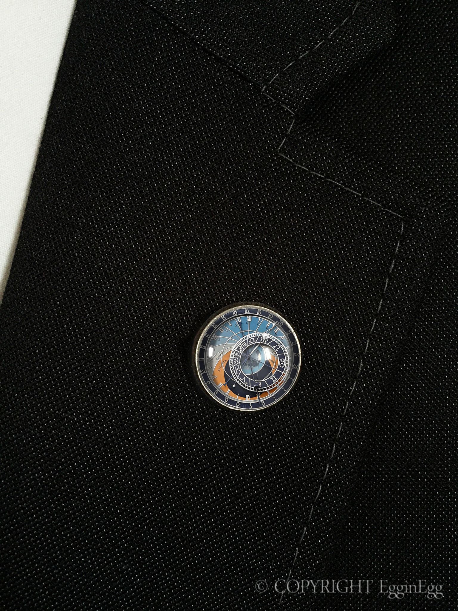 Anstecker Prag Uhr, 0190Lp von EgginEggMen