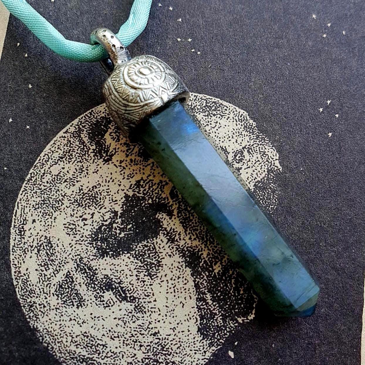 Crystal Point Labradorit Anhänger, Halskette, Anhänger Healing Halskette Crystal Point Labradorit Anhänger, Halskette, Anhänger Healing Halskette von EgoElements