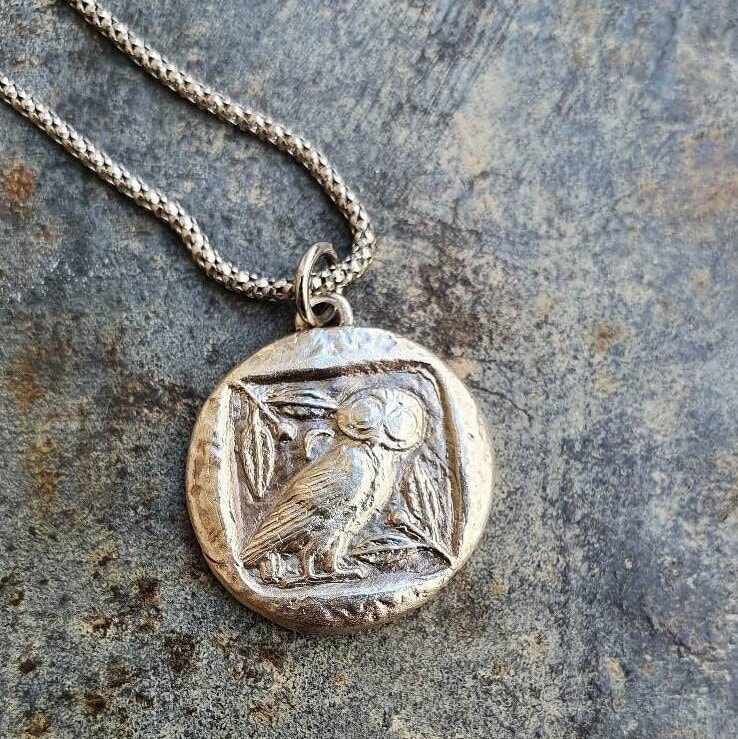 Eule Wachs Siegel Halskette, Anhänger, Massiv Silber Münze Unisex Schmuck, Einzigartiges Geschenk Für Ihn Eule Wachs Siegel Halskette, Anhänger, Massiv Silber Münze Unisex Schmuck, Einzigartiges Geschenk Für Ihn von EgoElements