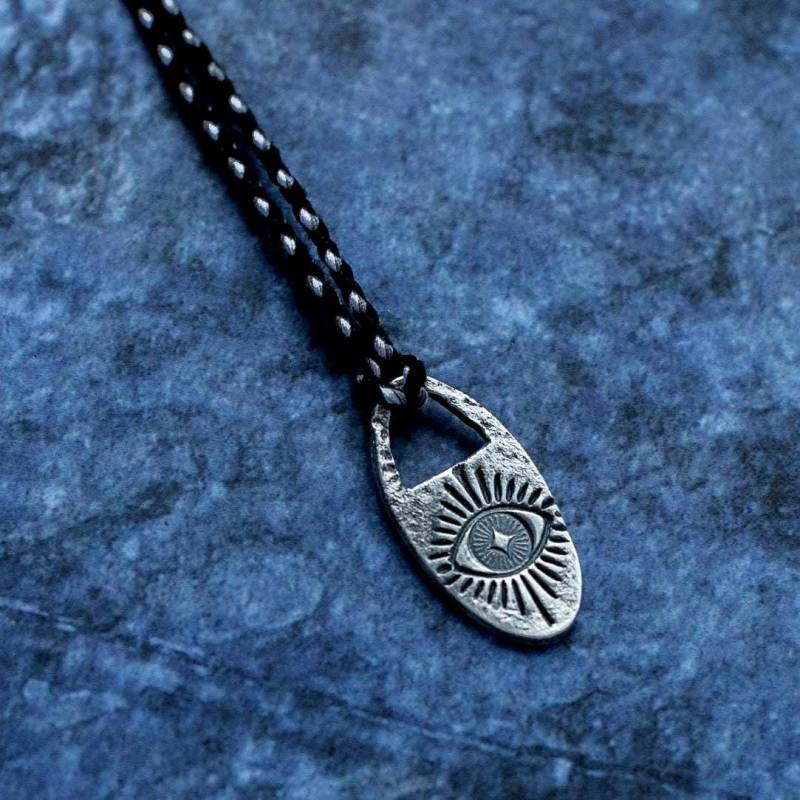 Evil Eye Amulett Halskette, Schutz Anhänger, Witchy Halskette Evil Eye Amulett Halskette, Schutz Anhänger, Witchy Halskette von EgoElements