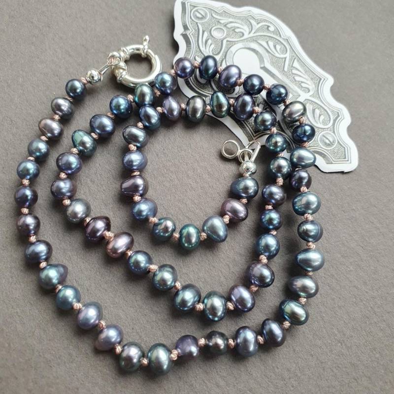 Handgeknüpfte Graue Perlenkette, Pfauperlenkette, Echte Süßwasserperlenhalskette, Einzigartiges Perlengeschenk Handgeknüpfte Graue Perlenkette, Pfauperlenkette, Echte Süßwasserperlenhalskette, Einzigartiges Perlengeschenk von EgoElements