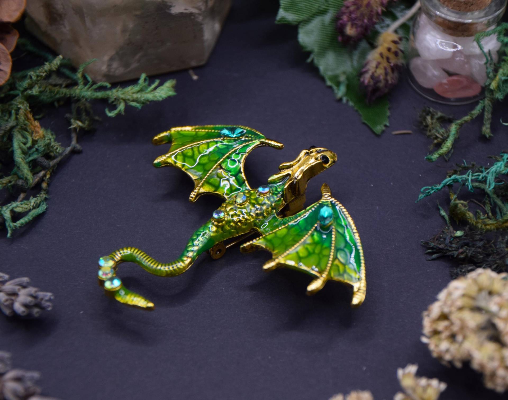 Pin Drache Brosche Geschenk Freundin Gothic Mittelalter Witchy Witch Hexe Wicca Gold Pagangoth Dragon Goth Schulterdrache Fantasy Larp Pin Drache Brosche Geschenk Freundin Gothic Mittelalter Witchy Witch Hexe Wicca Gold Pagangoth Dragon Goth Schulterdrache Fantasy Larp von EichenhainHexe