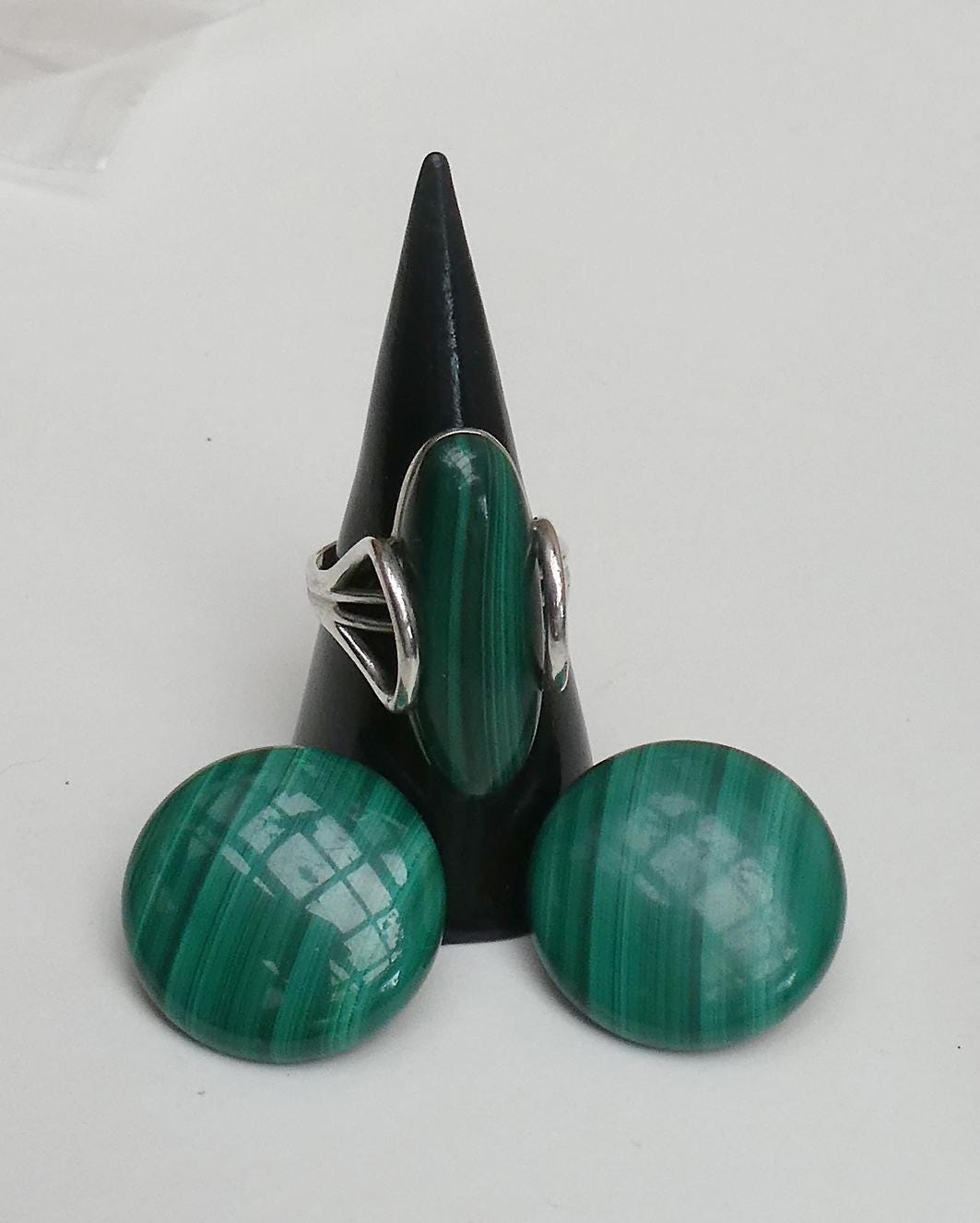 Einzigartiges Vintage-Set Aus 2 Ohrclipsen Und 1 Ring, Silber, Malachit, 1960Er von EifelSammelnJagen